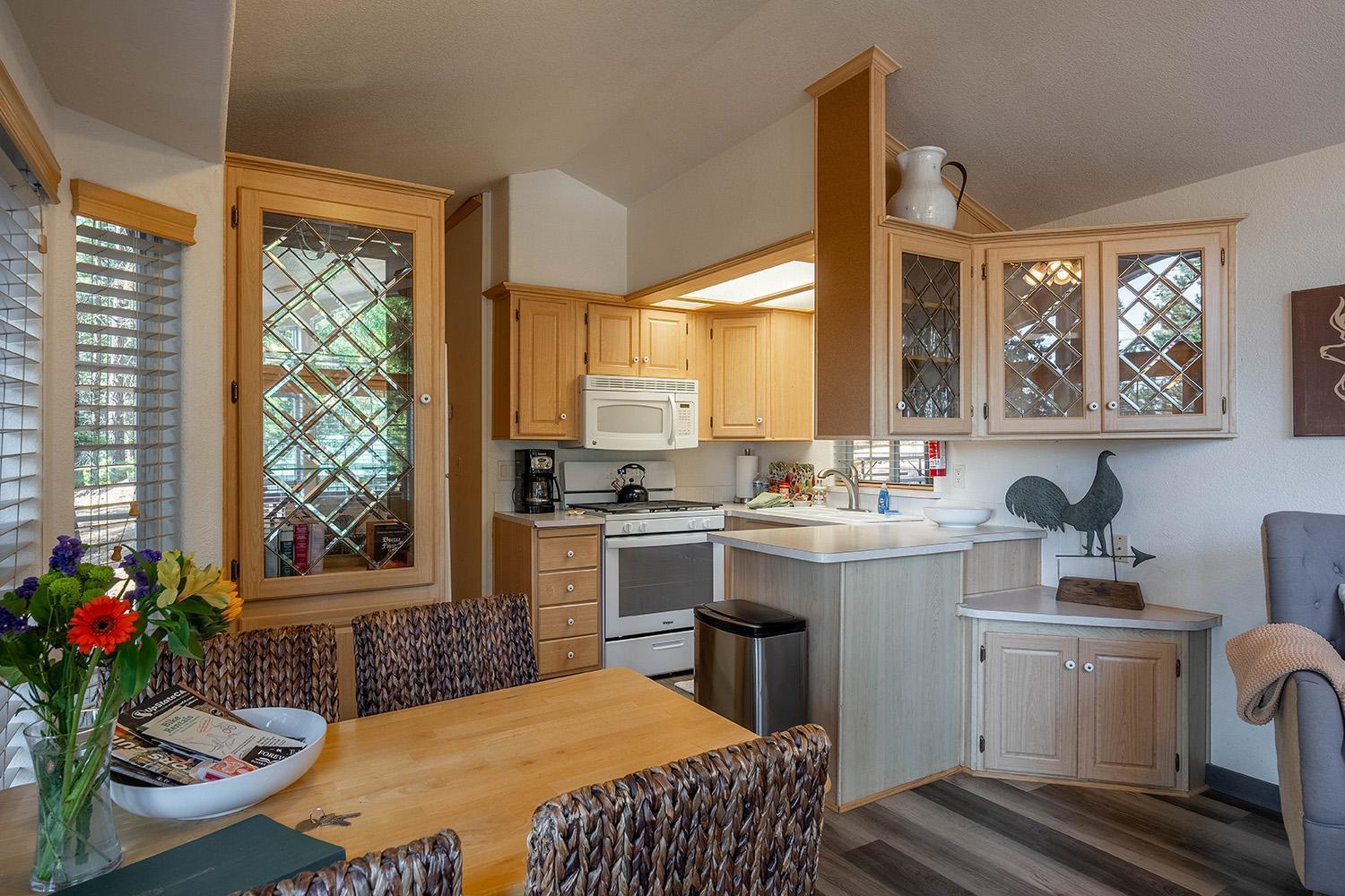 Отель Camp Almanor At Big Springs Westwood Экстерьер фото