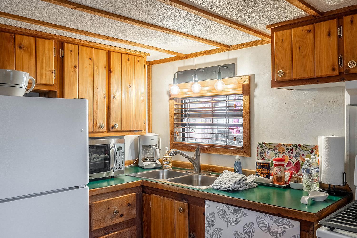Отель Camp Almanor At Big Springs Westwood Экстерьер фото