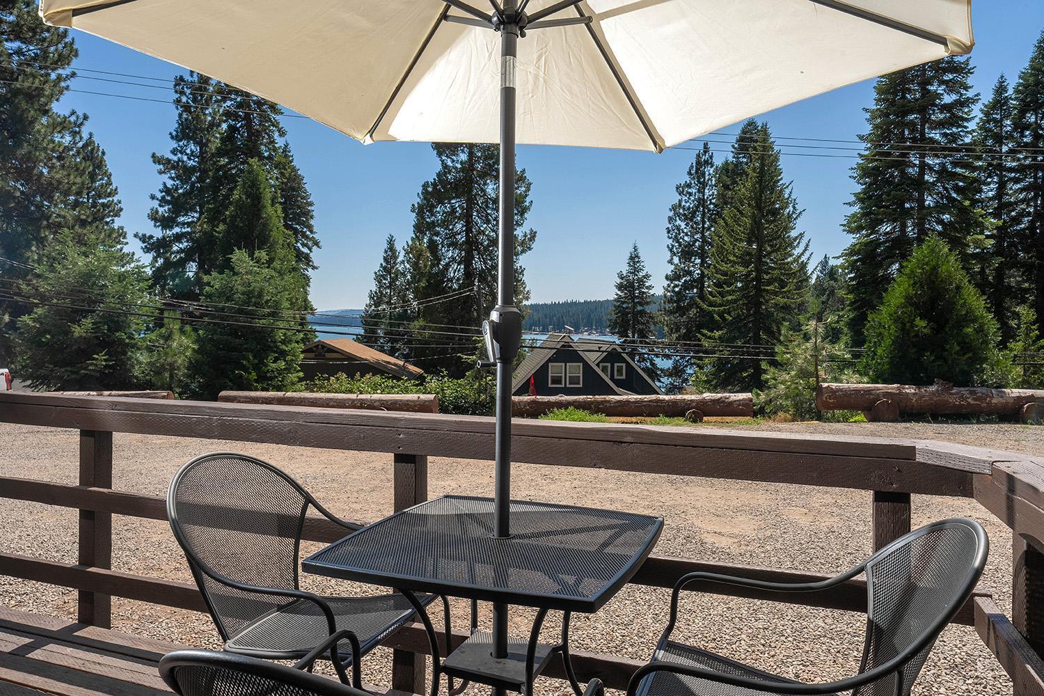 Отель Camp Almanor At Big Springs Westwood Экстерьер фото