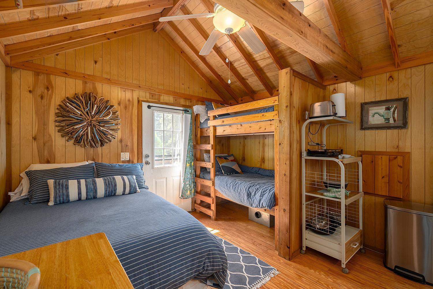 Отель Camp Almanor At Big Springs Westwood Экстерьер фото